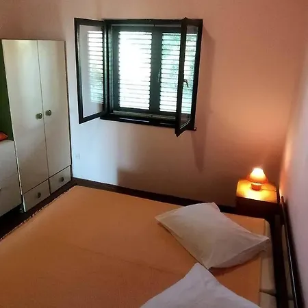 Apartment Ii Prvic Sepurine