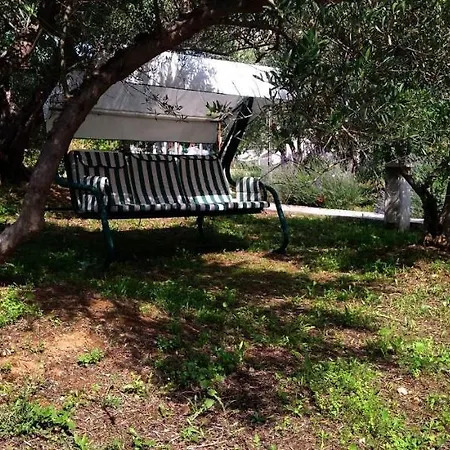 Ii Apartman Prvić Šepurine